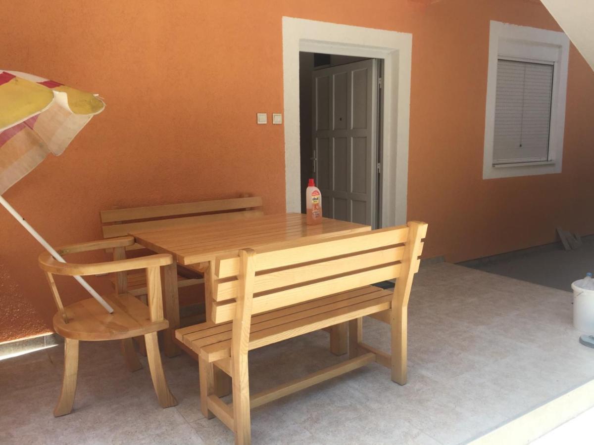 Ferienwohnung Ruza Vetrova Bar Zimmer foto